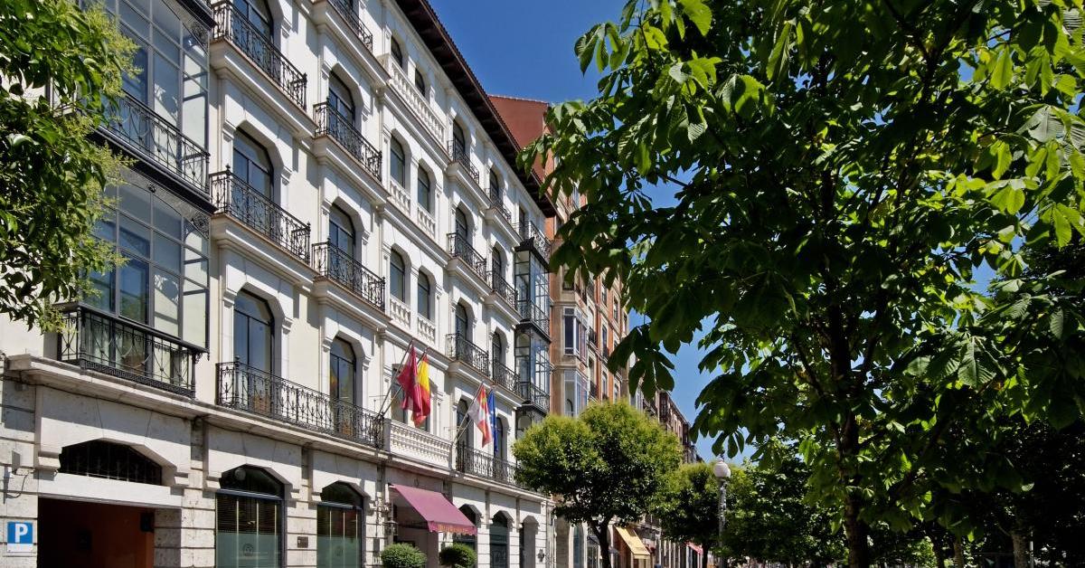 Parrado buys two hotels in Valladolid from Värde