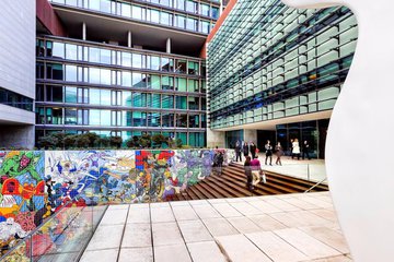 Merlin studies entering the Portuguese Stock Exchange